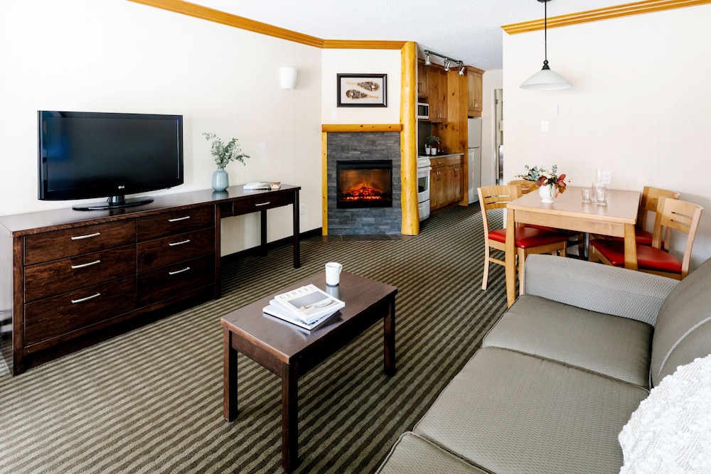 Marmot Lodge 38/50