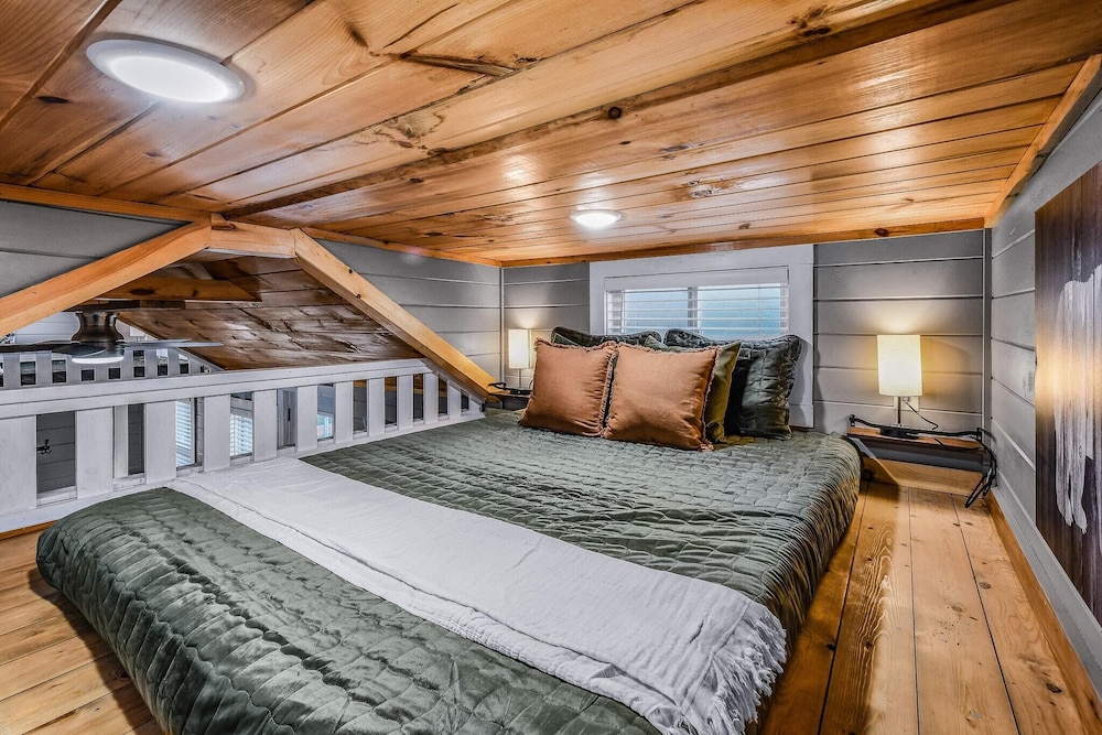 Sojourn Lodging 15/53