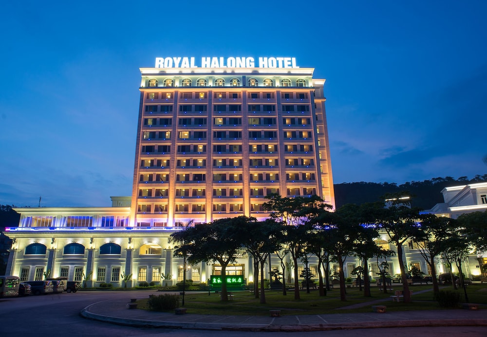 Royal Halong Hotel 1/70