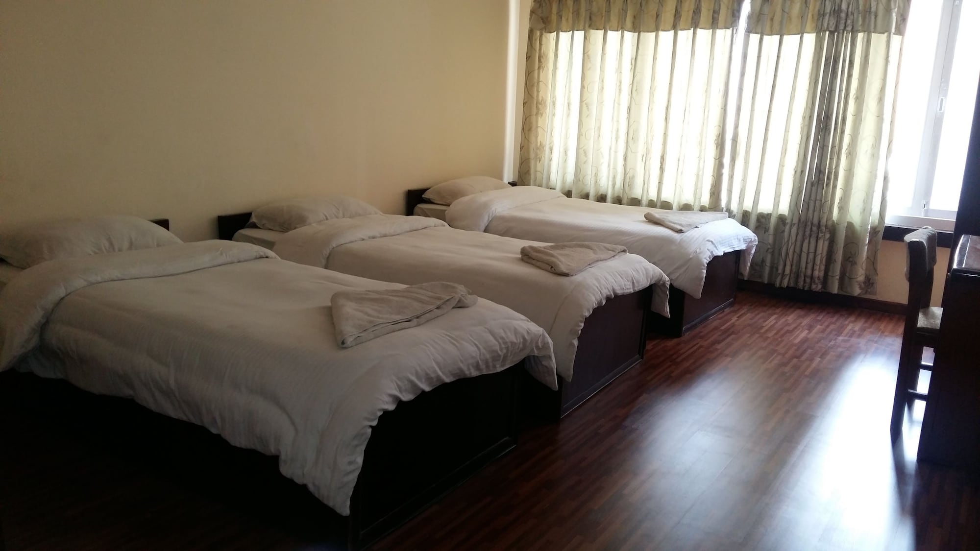 STANDARD, TRIPLE, 3 BEDS