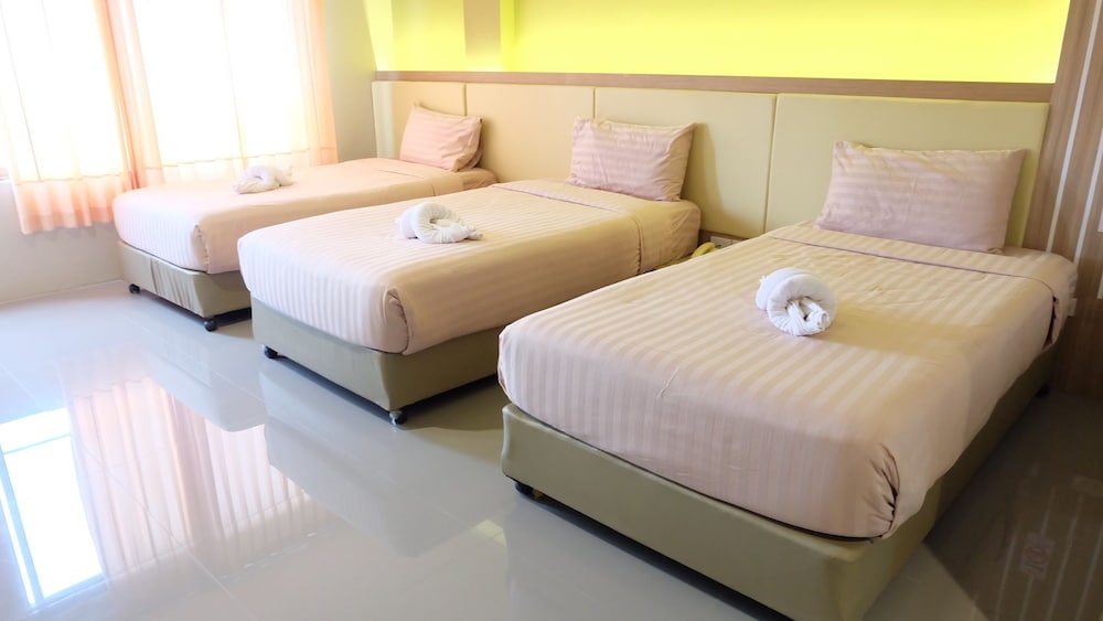 Silom Boutique Hotel Hatyai 17/37