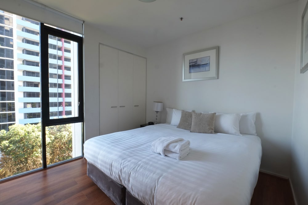 ACD Apartments 12/66