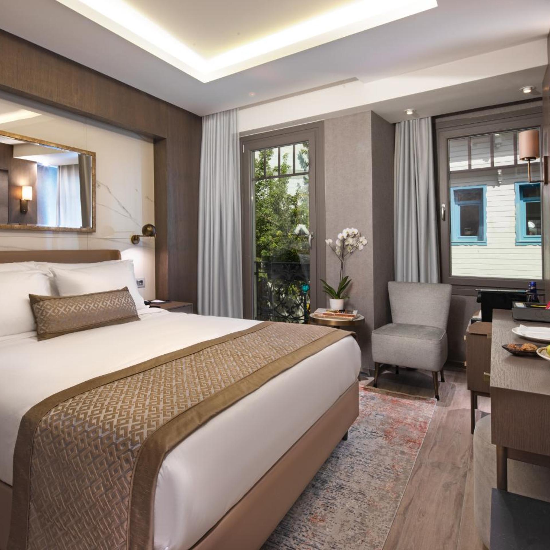 غرفة سوبيريور بسرير مزدوج، Mula Hotel 3/5