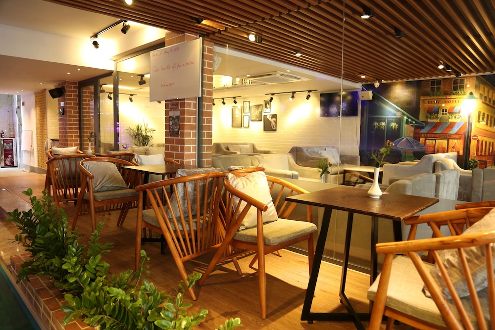 Hong Bao Thach Hotel 37/50