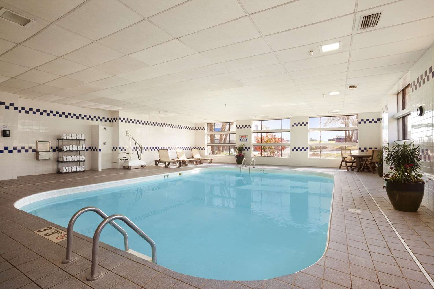 Baymont by Wyndham Sioux Falls Near West 41st Street 10/20