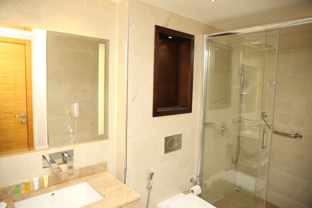 Gloria Hotel 19/20