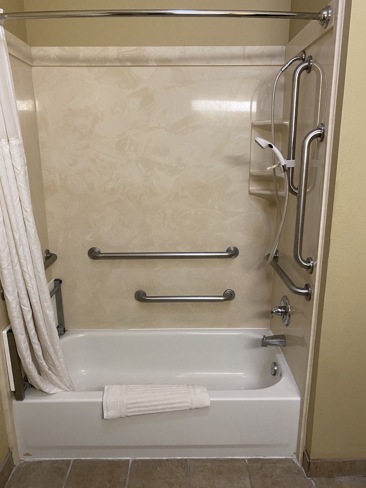 Comfort Inn & Suites Monahans I-20 12/40