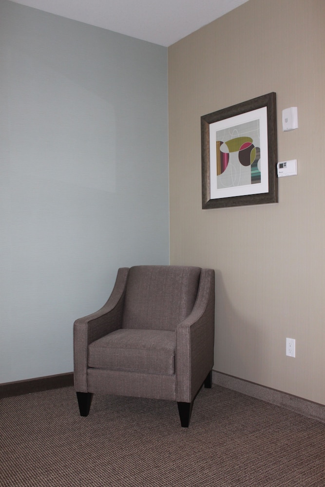 Meridian Inn & Suites 21/32