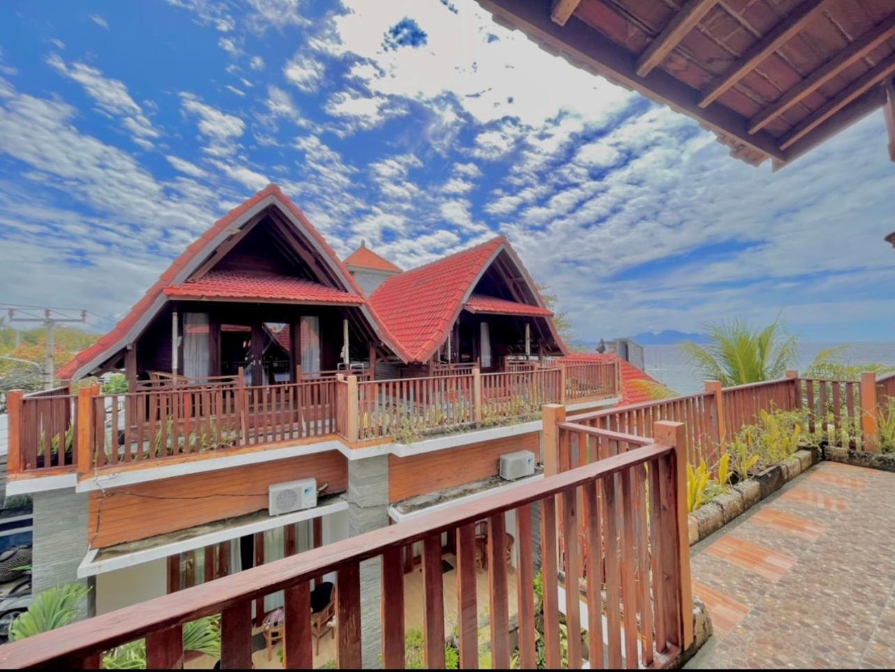 Ayu Laba Beach Villa And Resto 9/29
