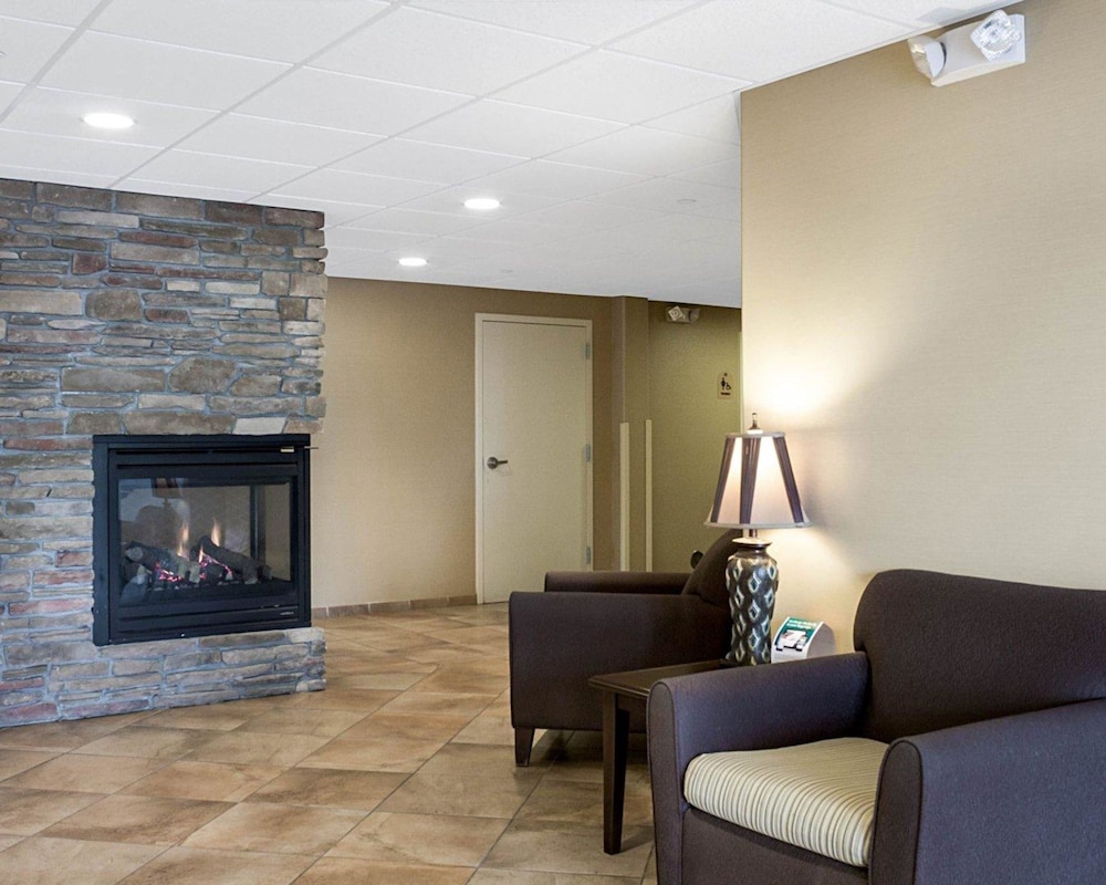 MainStay Suites Bismarck 14/25