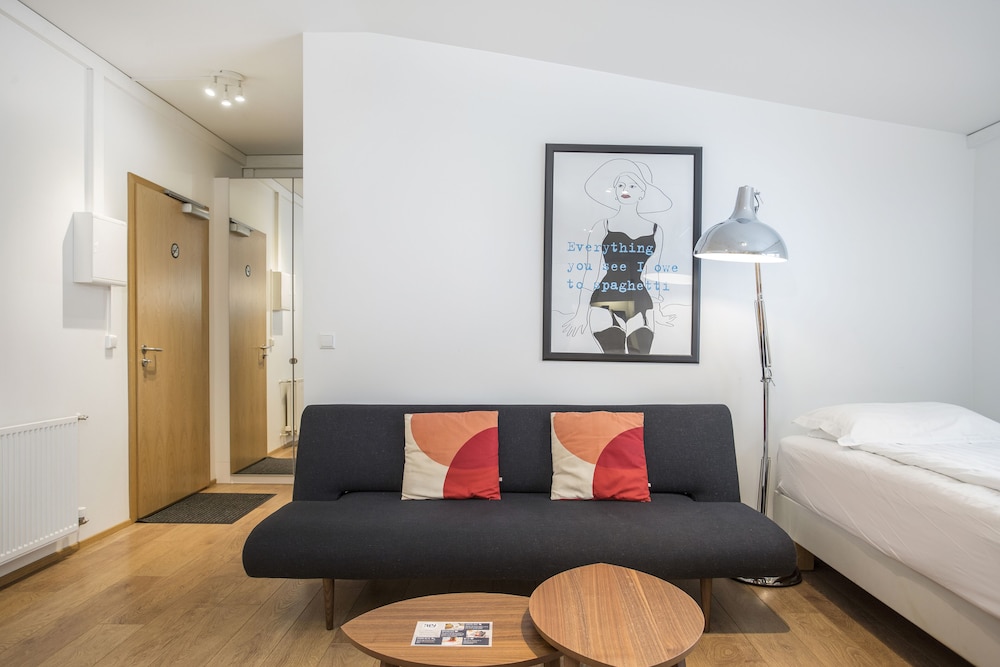 Rey Apartments 30/50