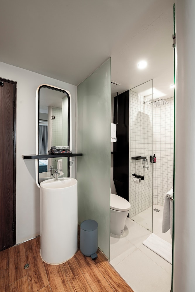 EXCOTEL Design Hotel Surabaya 57/57