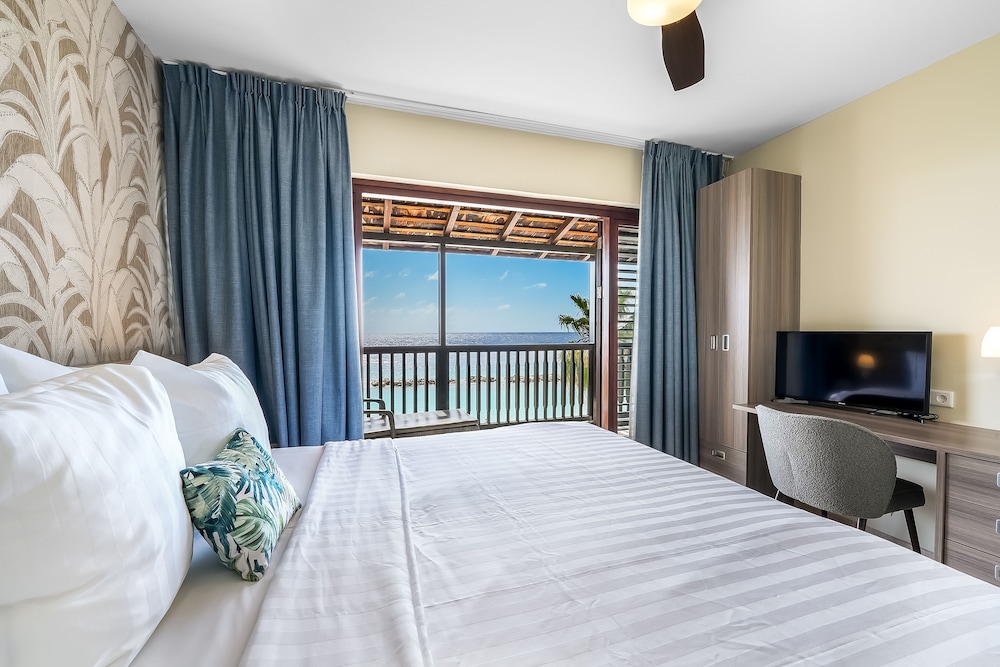 2 BEDROOMS, SUITE, OCEAN VIEW