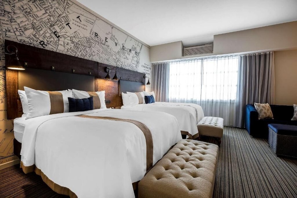 Boutique, Executive, 2 Queen Beds