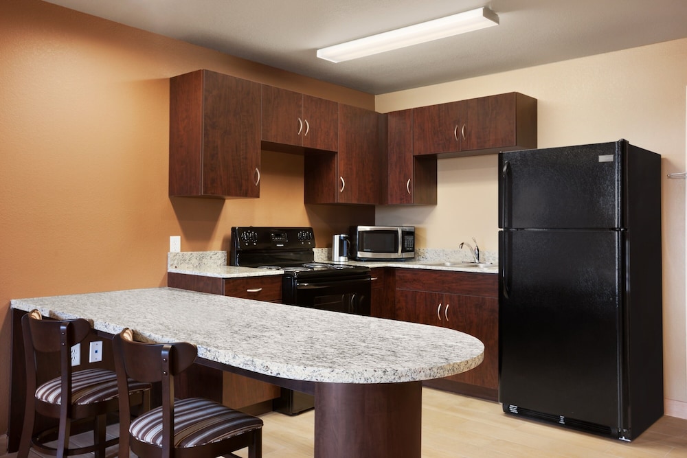 Microtel Inn And Suites By Wyndham Pecos 10/35