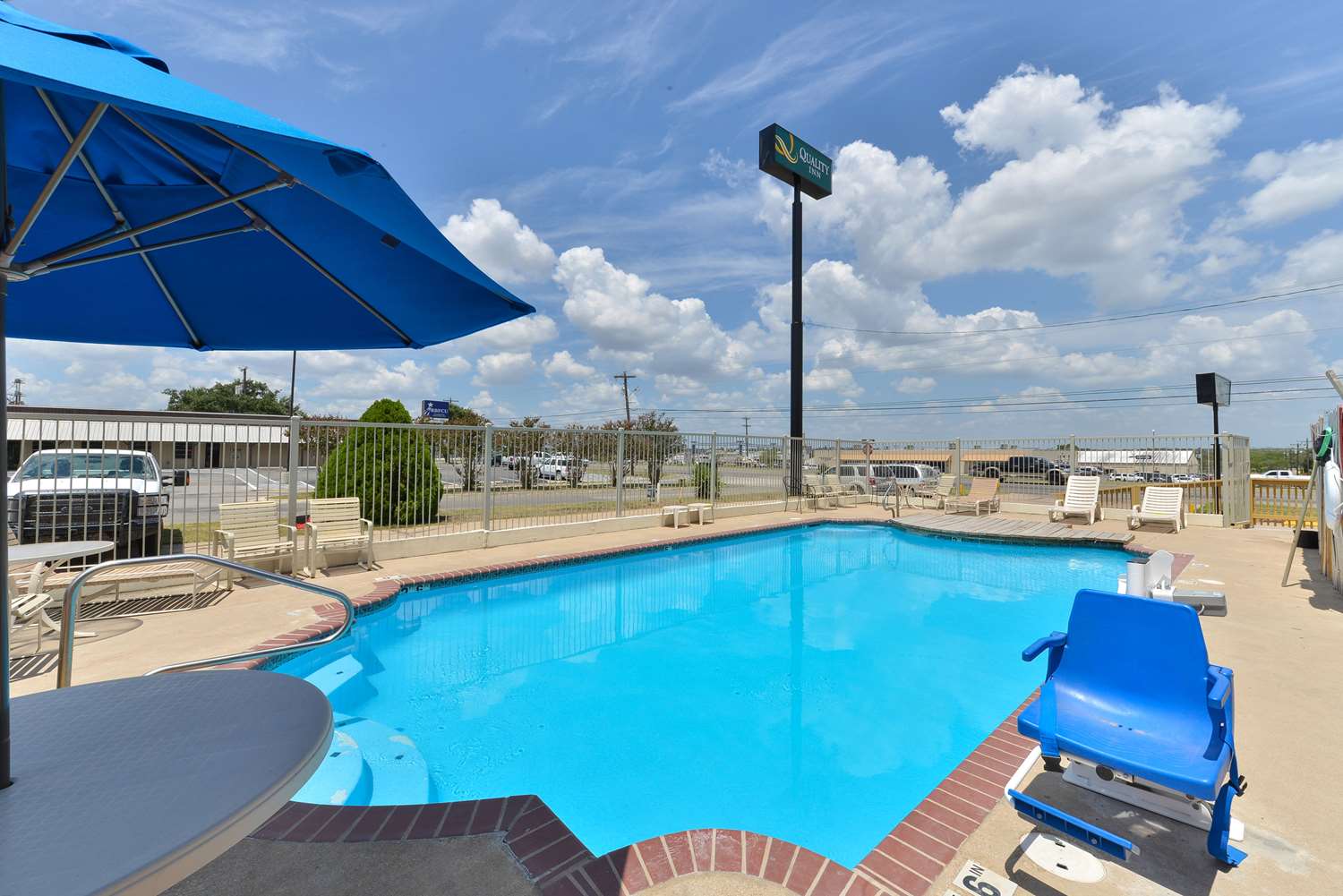 Quality Inn Gonzales, TX 30/31