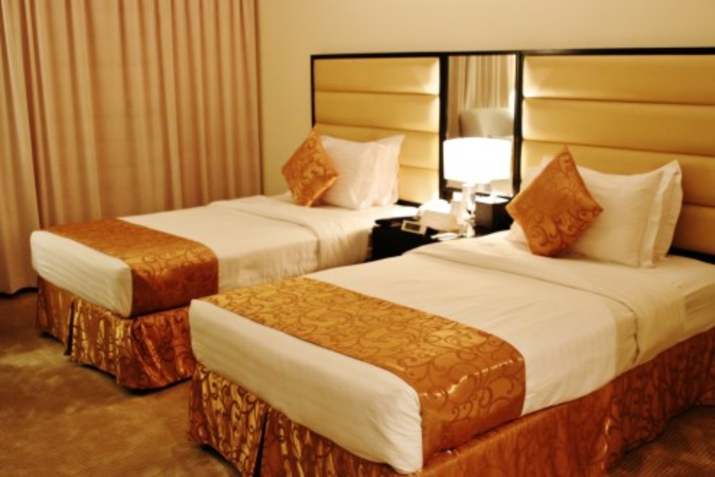 JUNIOR SUITE