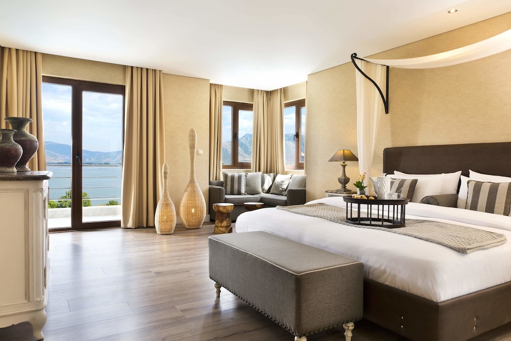 Limneon Resort & Spa 13/73