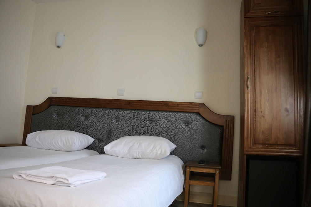 GRAND HOTEL DE CLERMONT 27/53