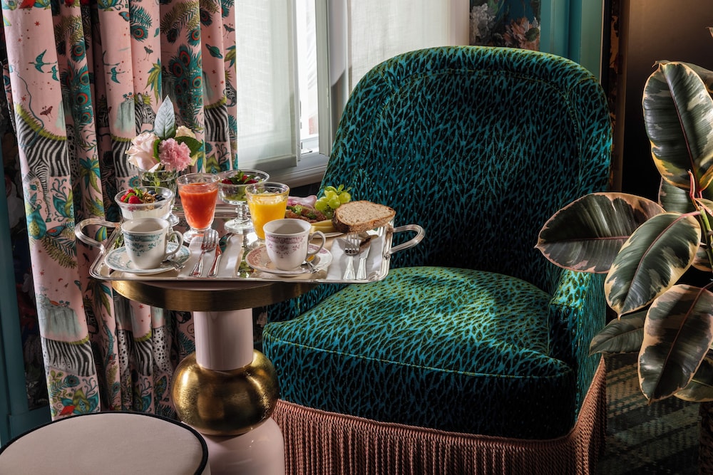Hotel Ginette a la Folie 53/79