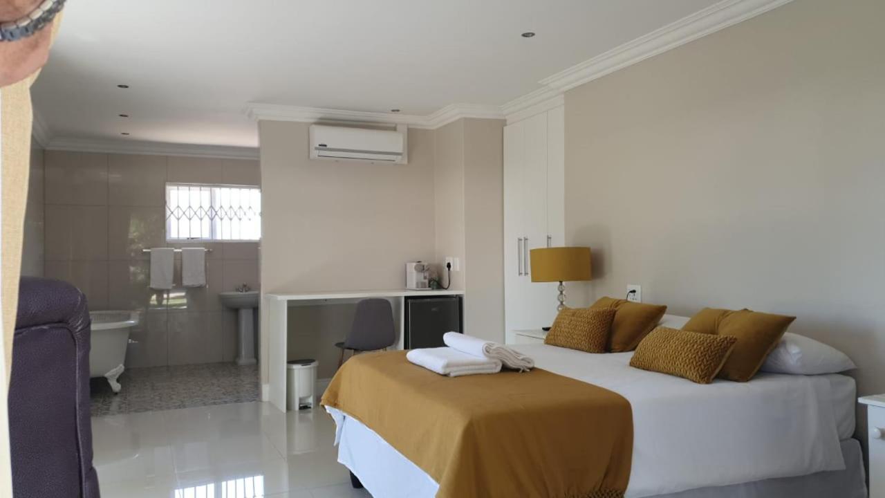 Cape Winelands Business Villas Self Catering rooms 6/50