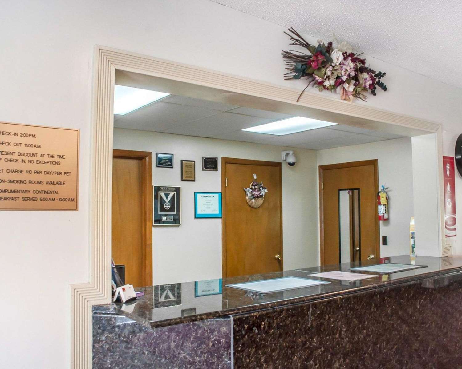Econo Lodge Cuba I-86 3/20