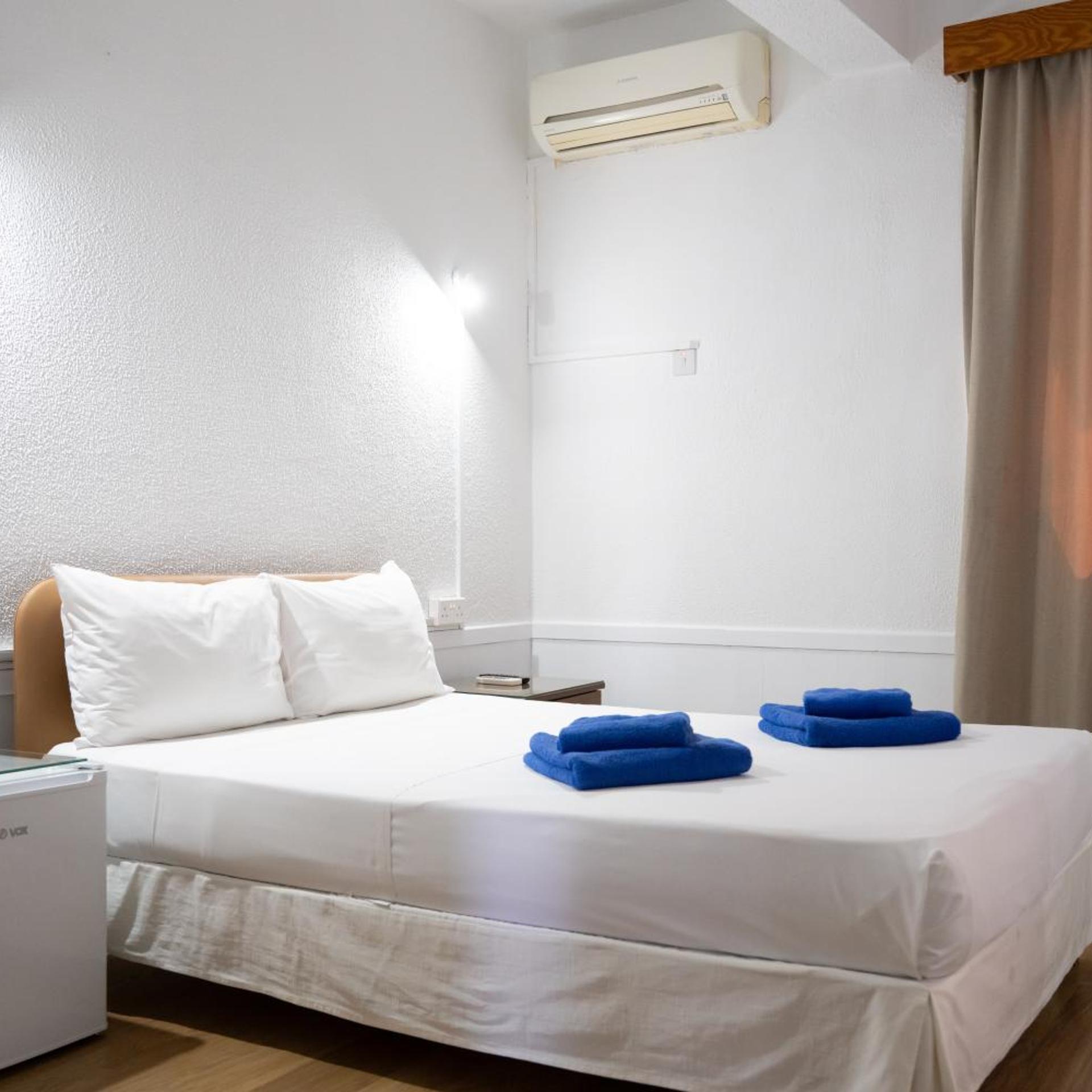 Le Village Hotel 12/50