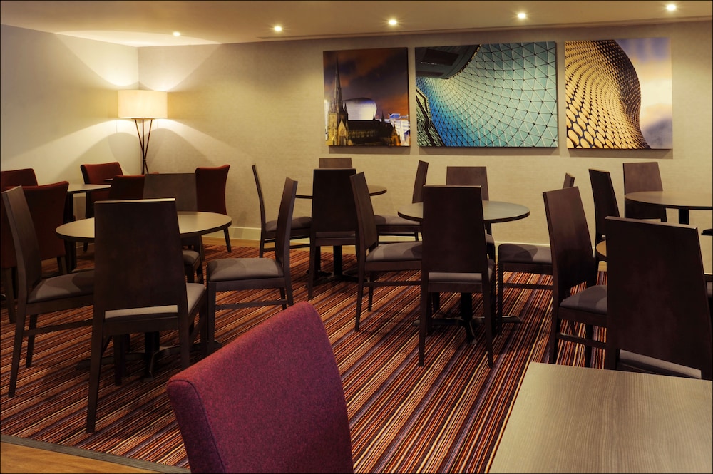 Holiday Inn Express Birmingham - Snow Hill 46/55