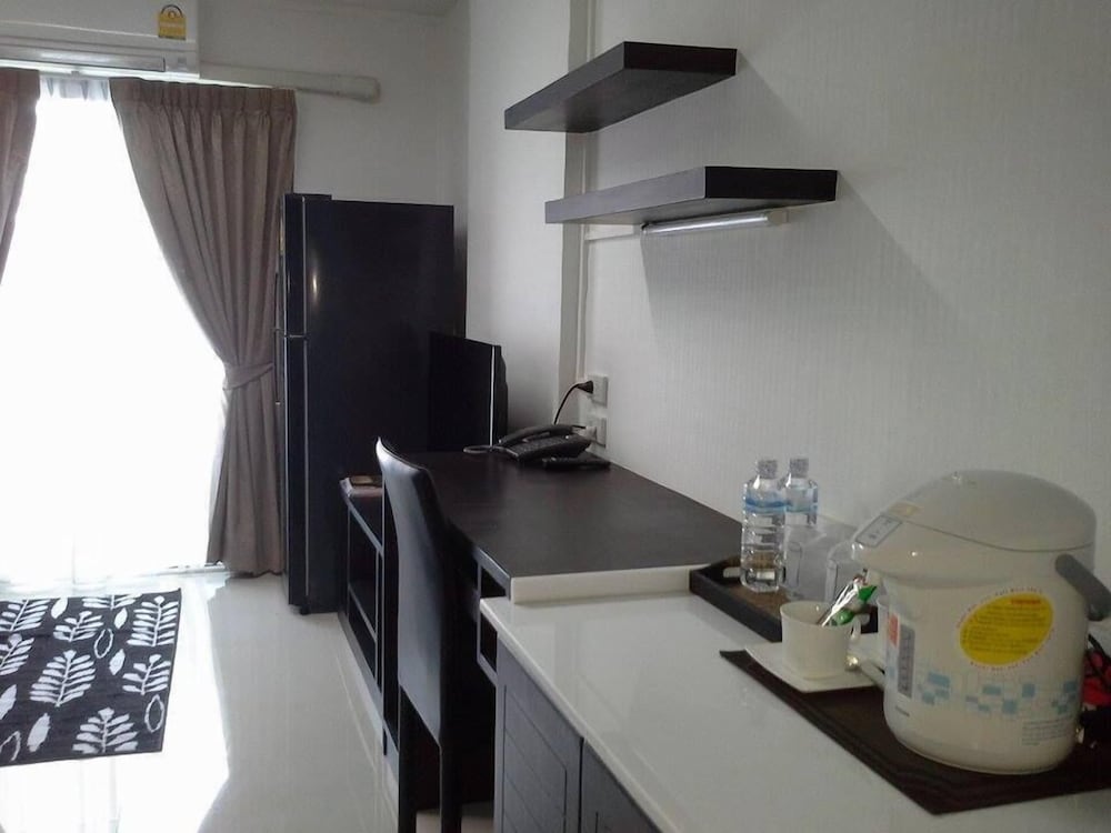 House And Home Residence 23/25