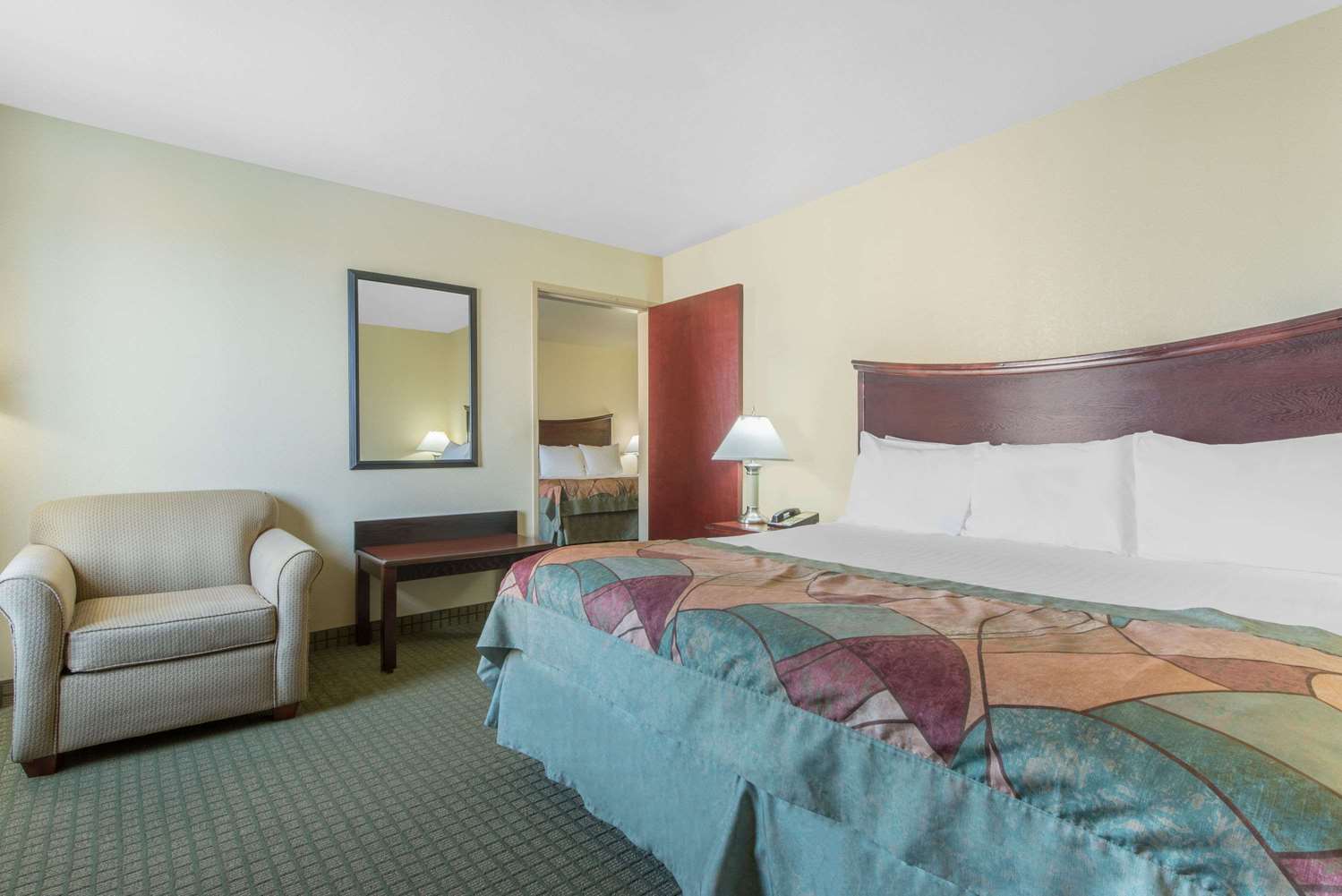 Baymont by Wyndham Wichita Falls 9/32