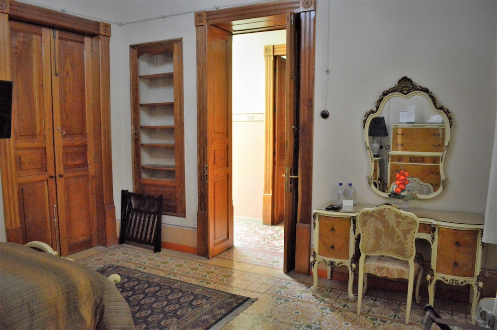 SMALL LUXURY HOTEL AZCAMI 38/50