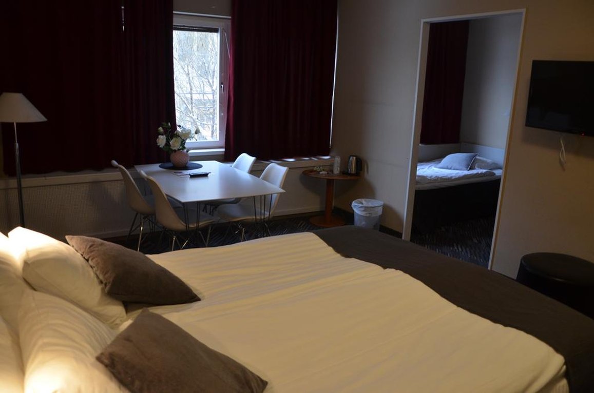 Hotell Zata 2/2