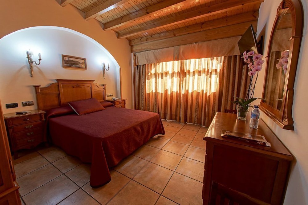 غرفة بسرير مزدوج، HOTEL ALFONSO VIII 3/3