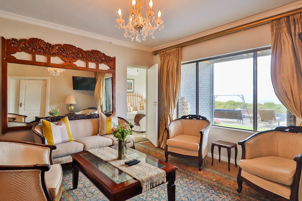 The Whale's Tale Guest House 17/40
