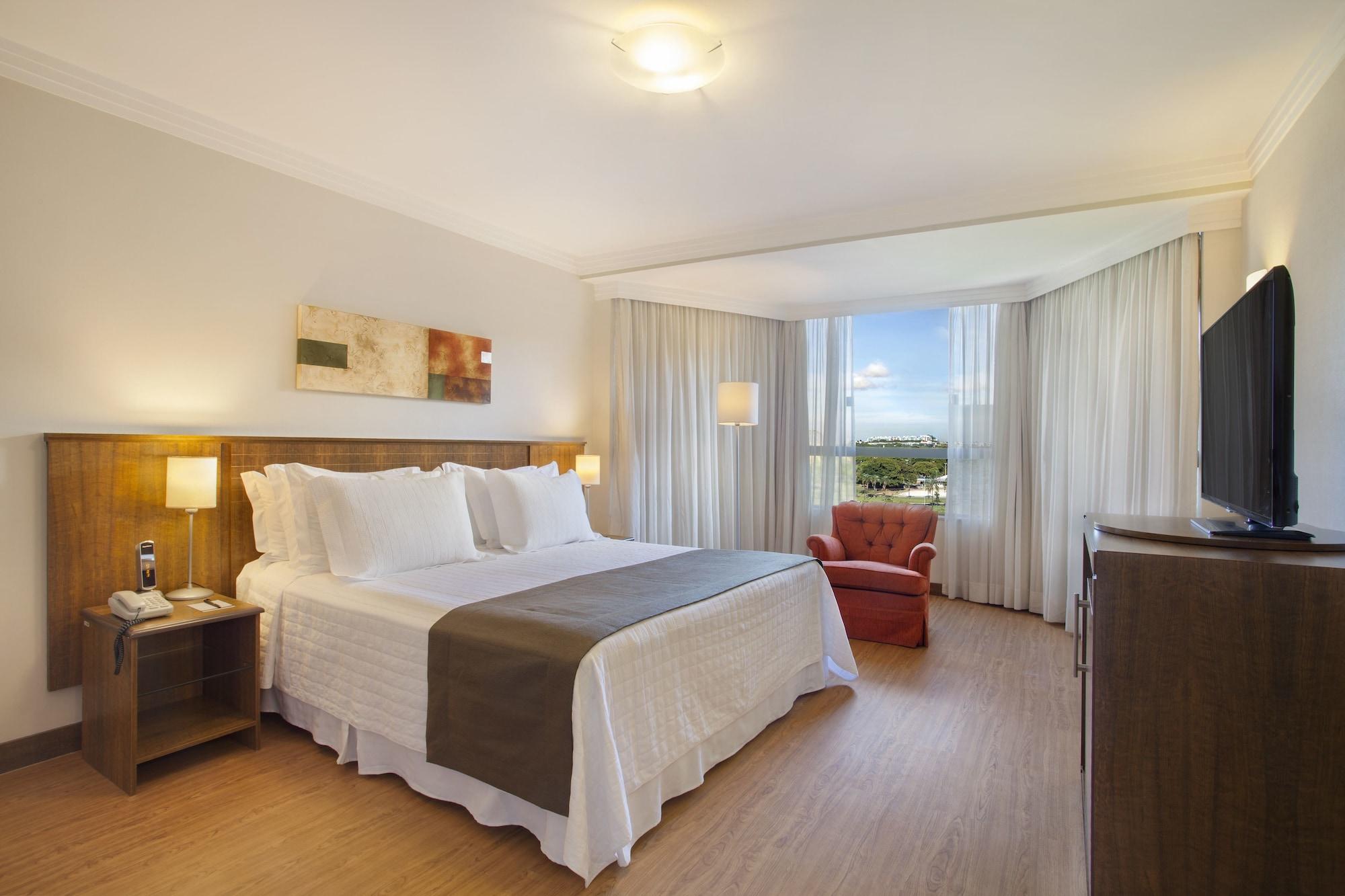 Executive, Suite