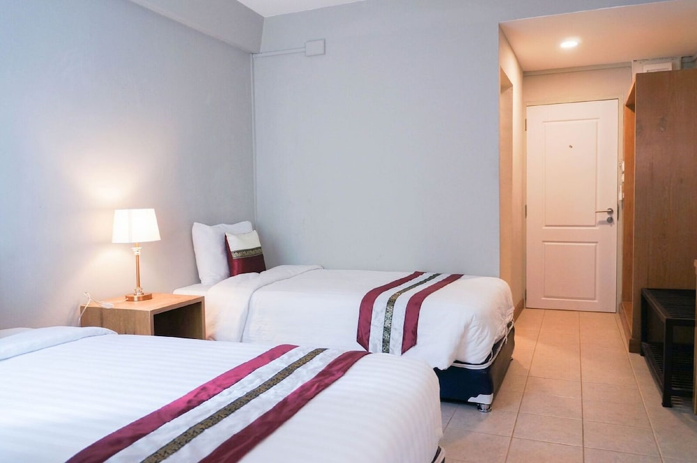 RATANA HOTEL CHIANG MAI 15/49