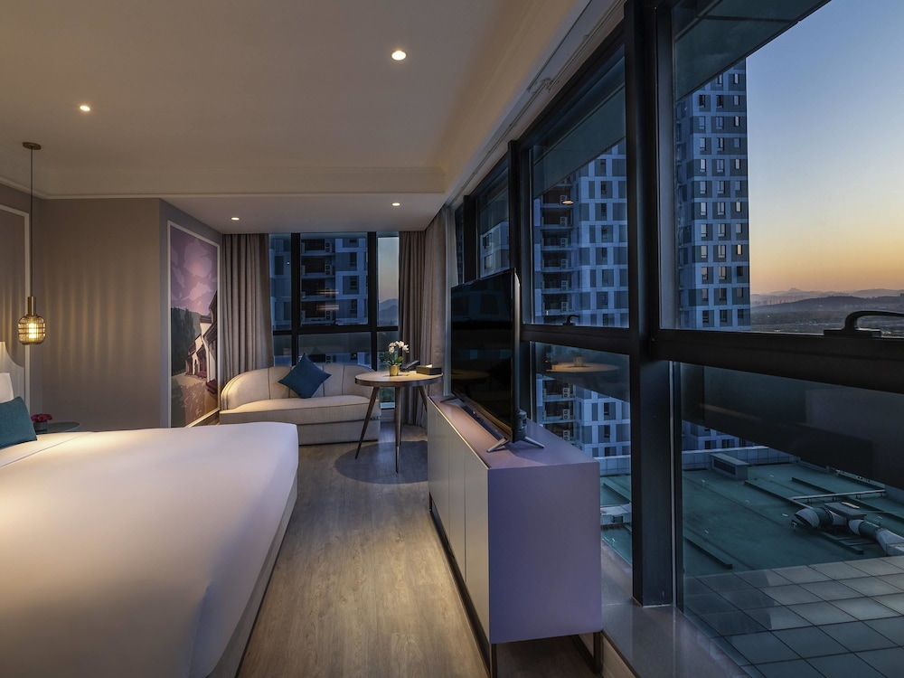 Mercure Hangzhou Xixi Future Tech City 34/59