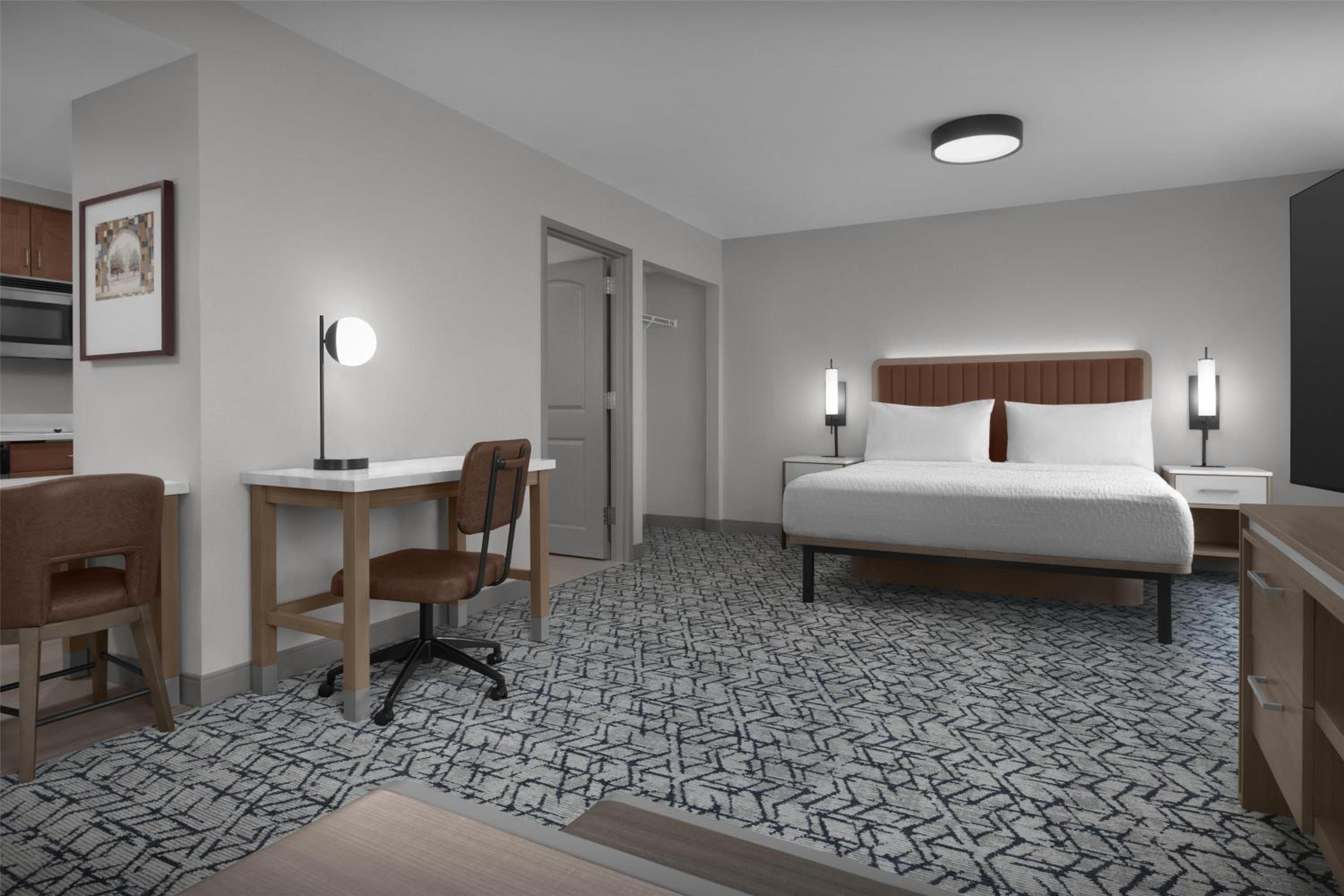 Studio, Suite, King Bed, Sofa