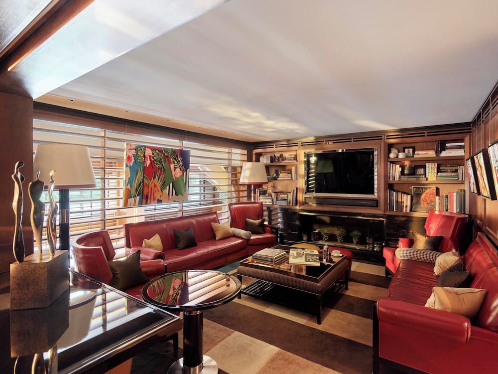 45 Park Lane Dorchester Collection 31/47
