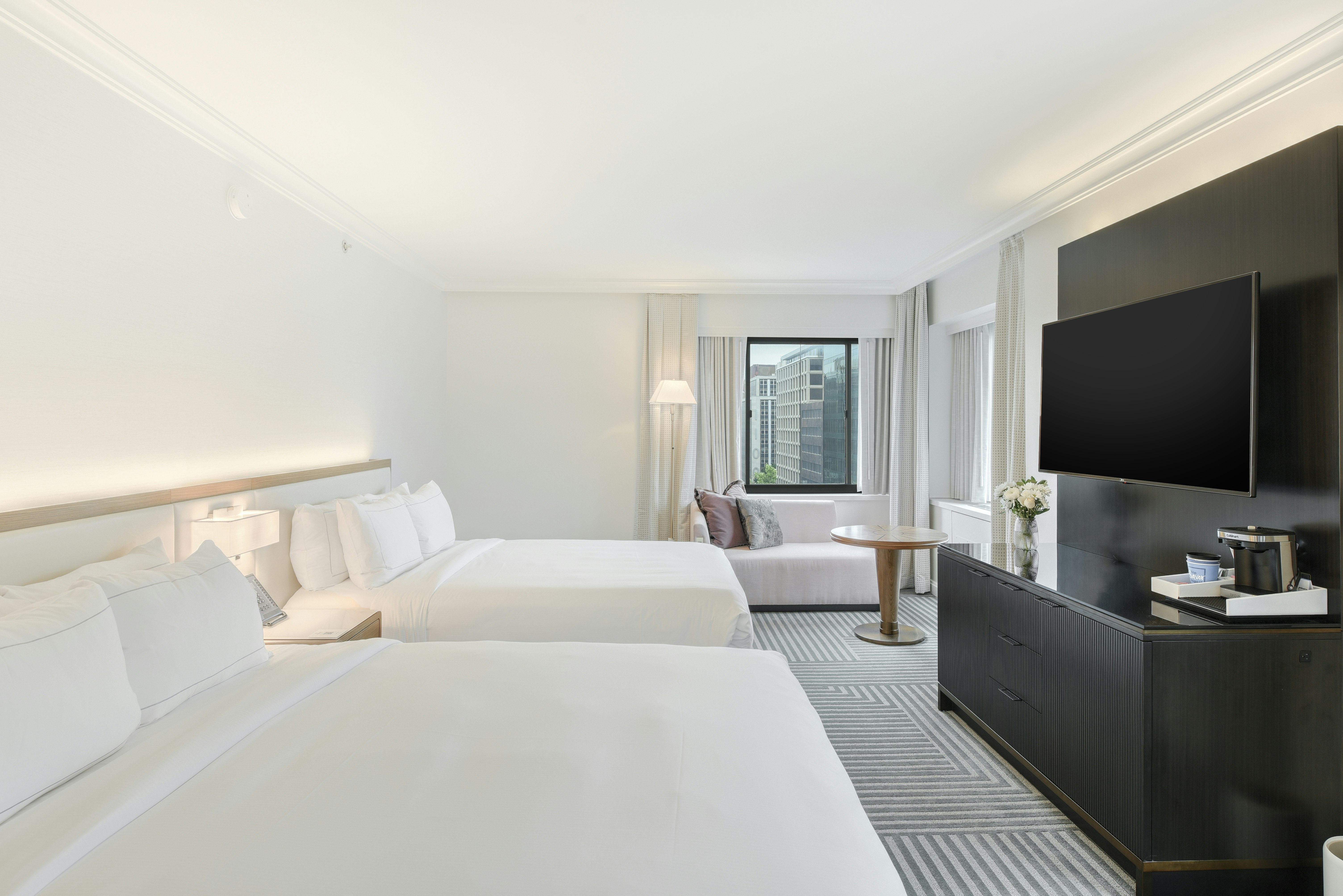 room, 2 double beds, city view