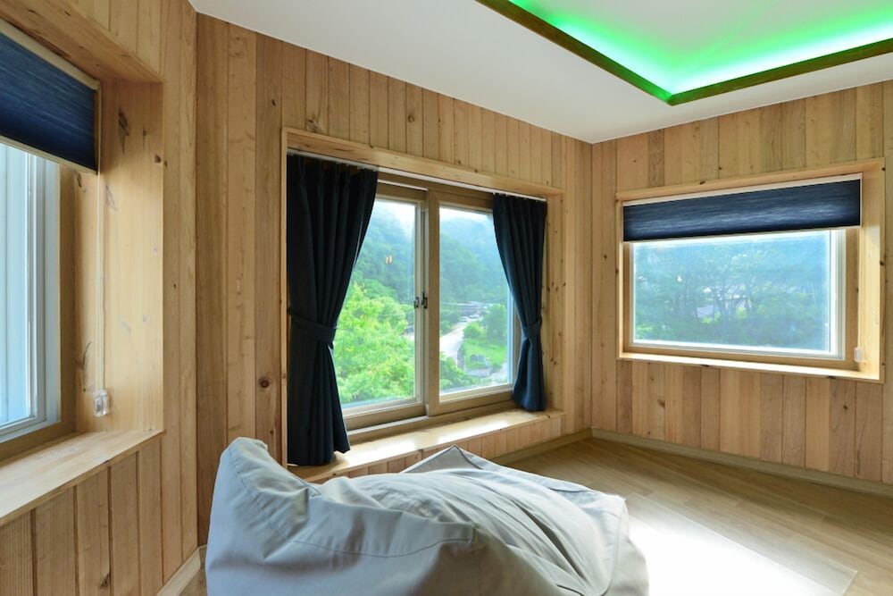 Gapyeong Camel Pension 5/50