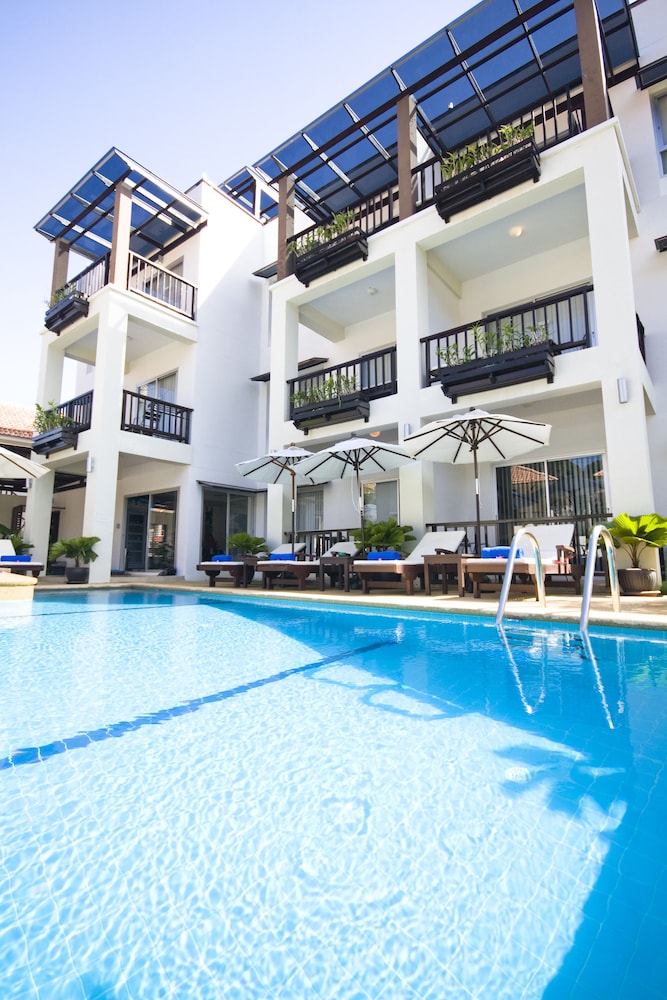 Krabi Apartment Hotel 9/36
