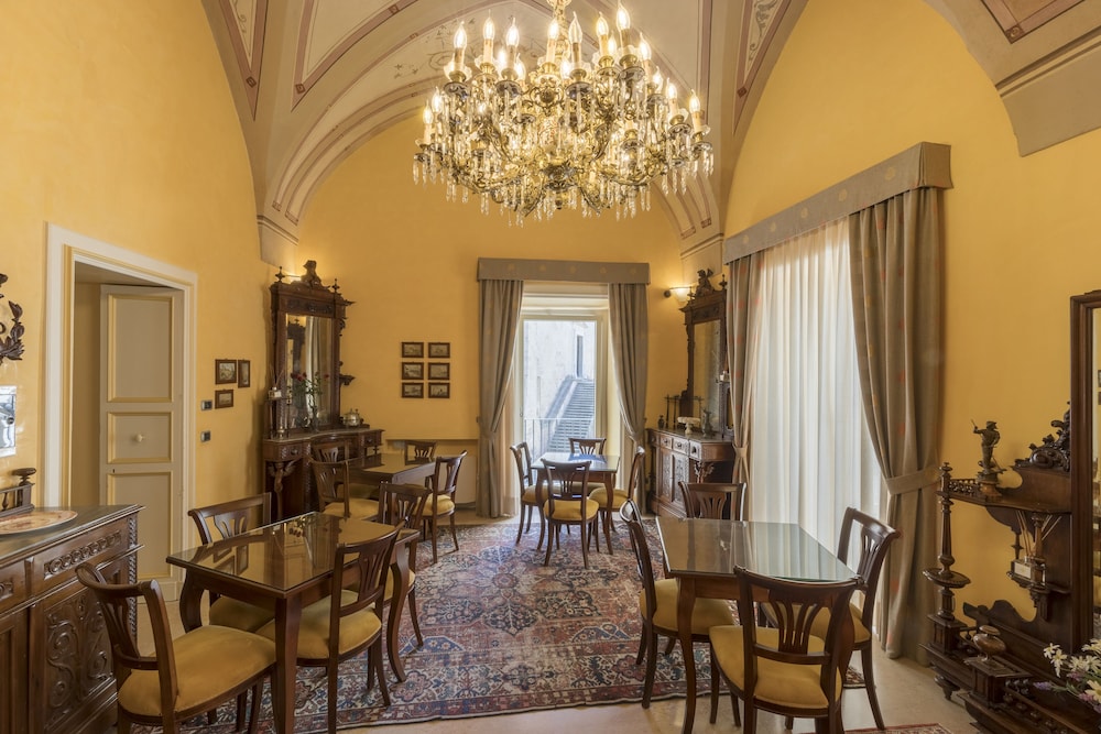 Palazzo Papaleo 53/65