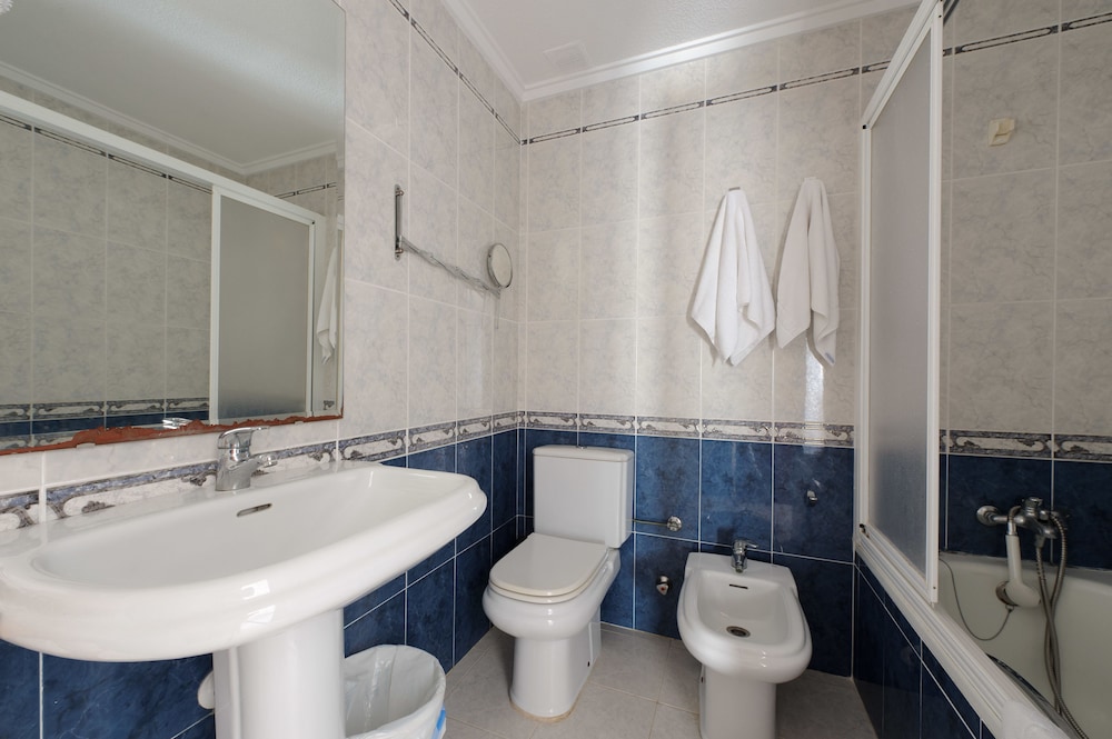 Hostal Alba 47/50