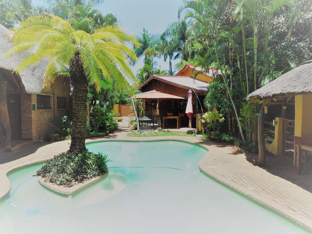 Trees Too Guest Lodge 30/39