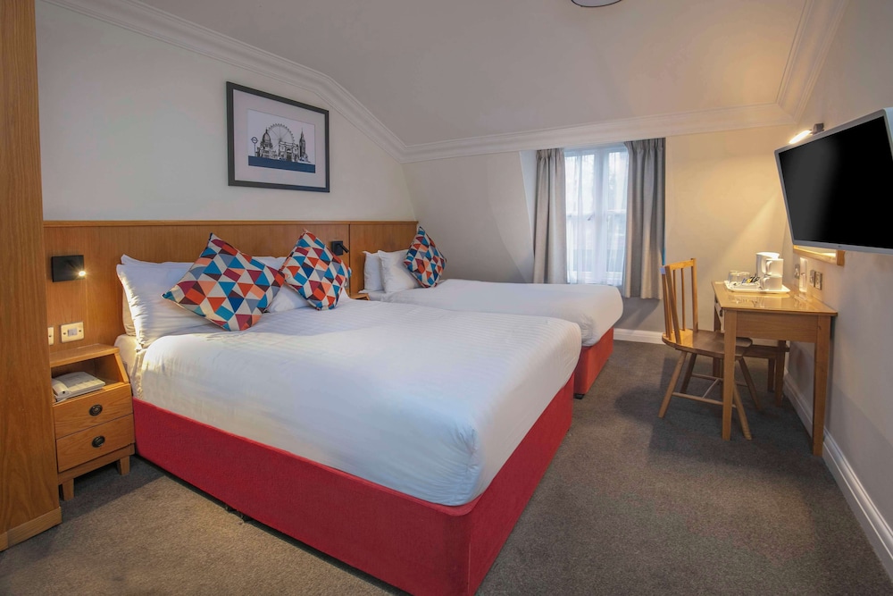 LOFT, STANDARD, MULTIPLE BEDS