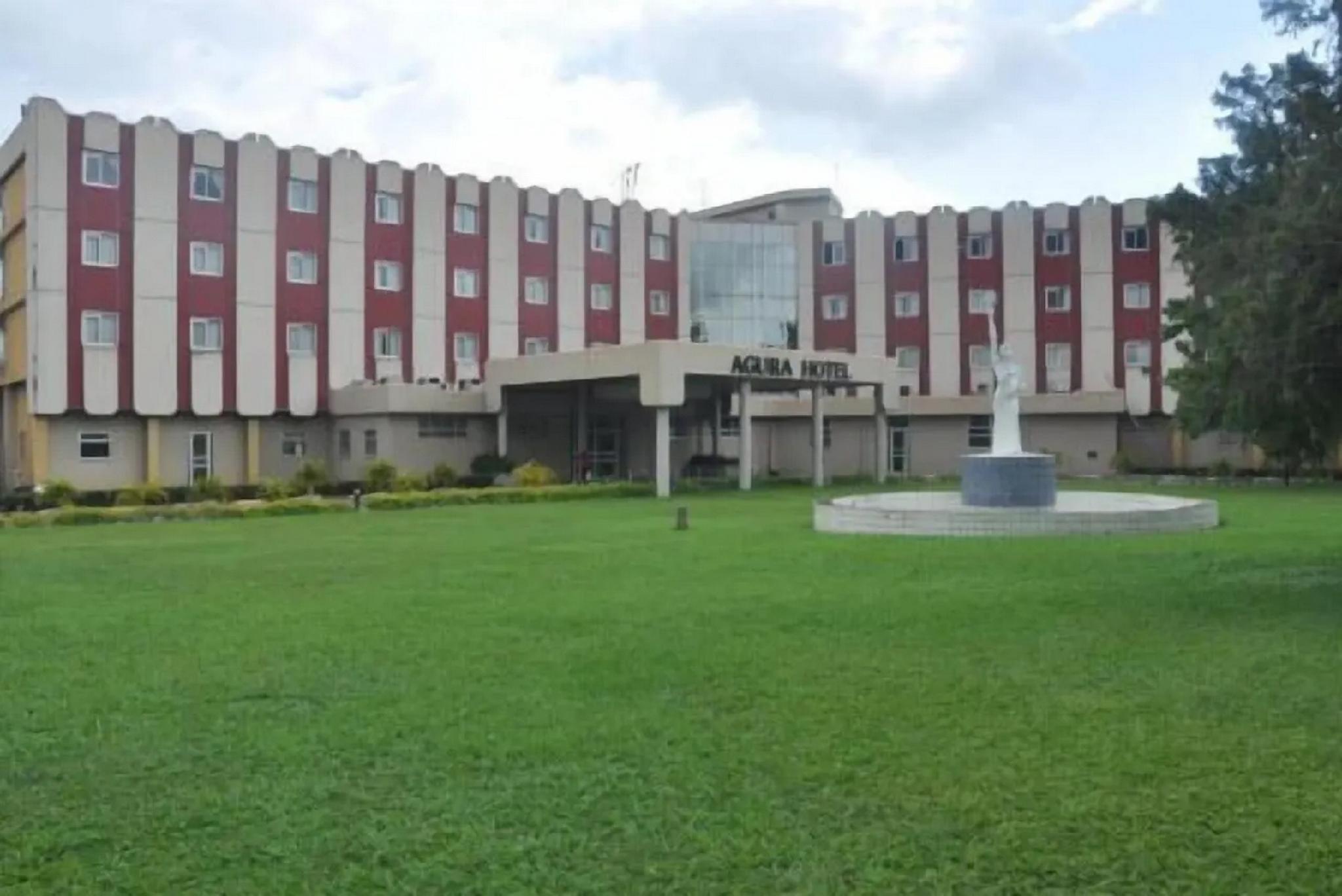 Agura Hotel 20/23