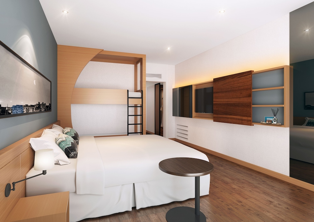 The Suites Hotel Jeju 41/73