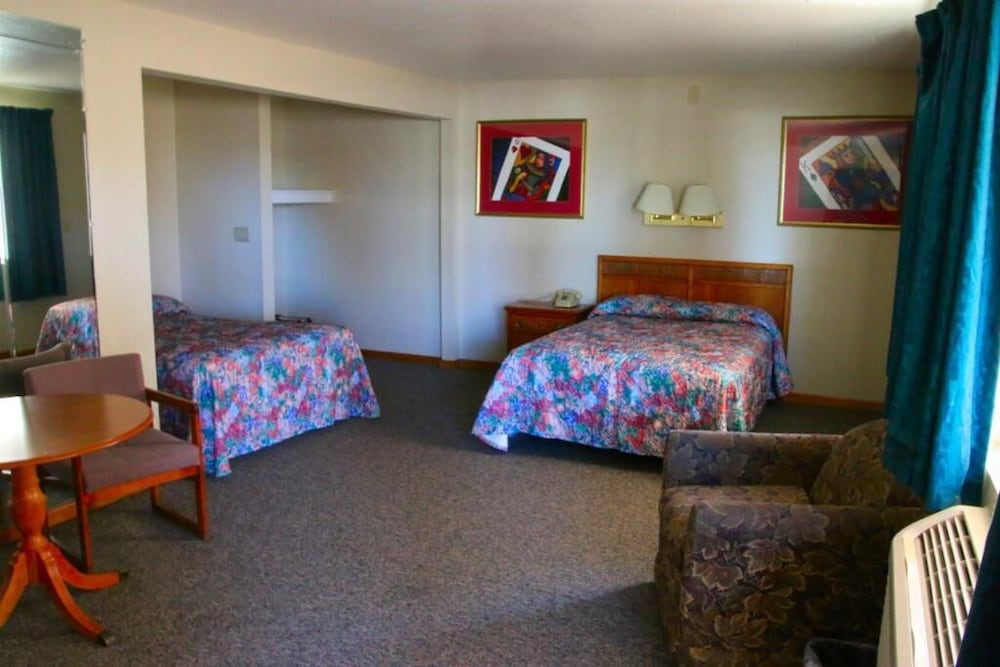 OYO Travellers Inn 25/39