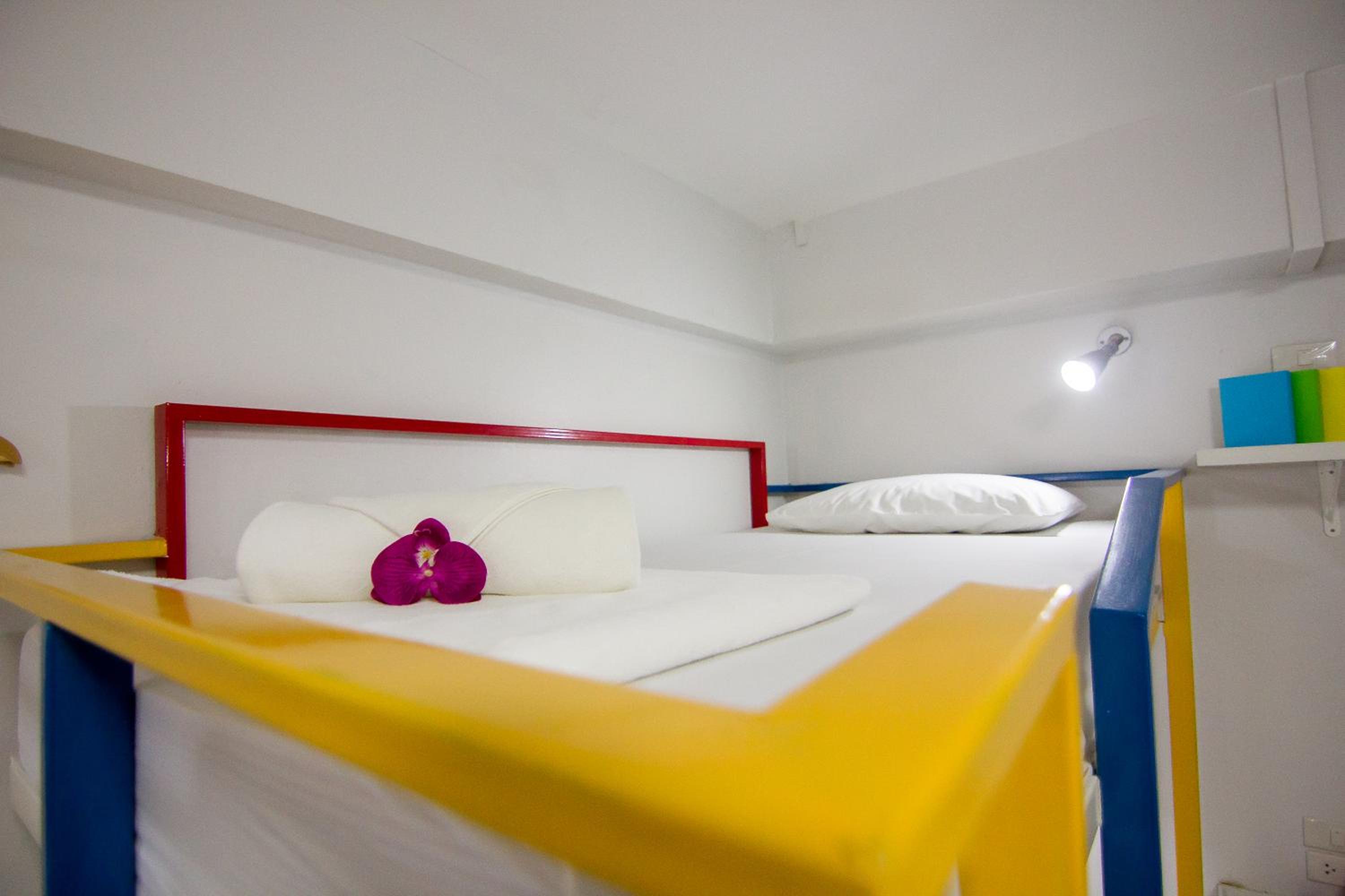 Mixed Dorm, 4 People, 2 Bunk Beds